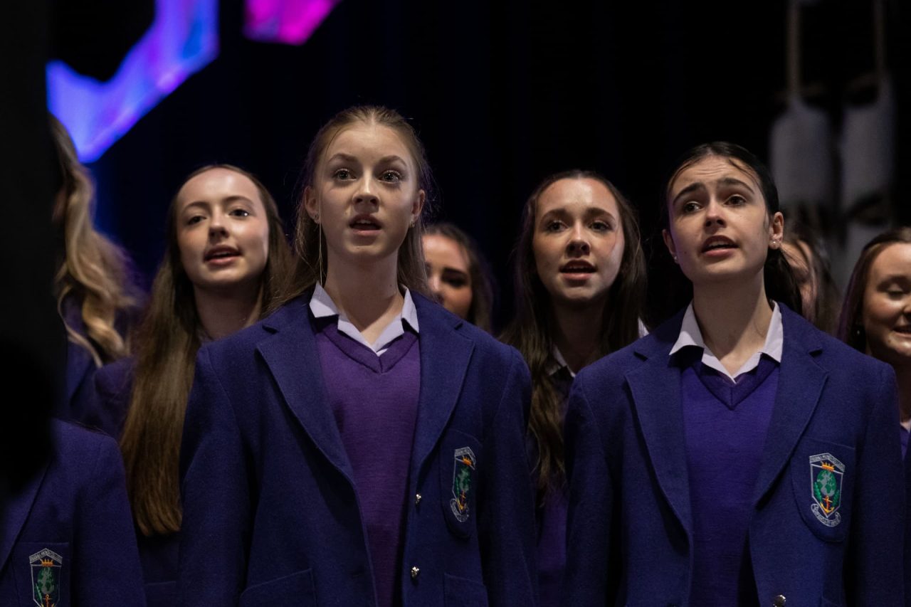 Spettacolo della scuola secondaria Regina Mundi
