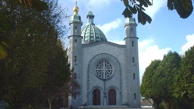 Foto della Chiesa della Discesa dello Spirito Santo, Croce di Dennehy