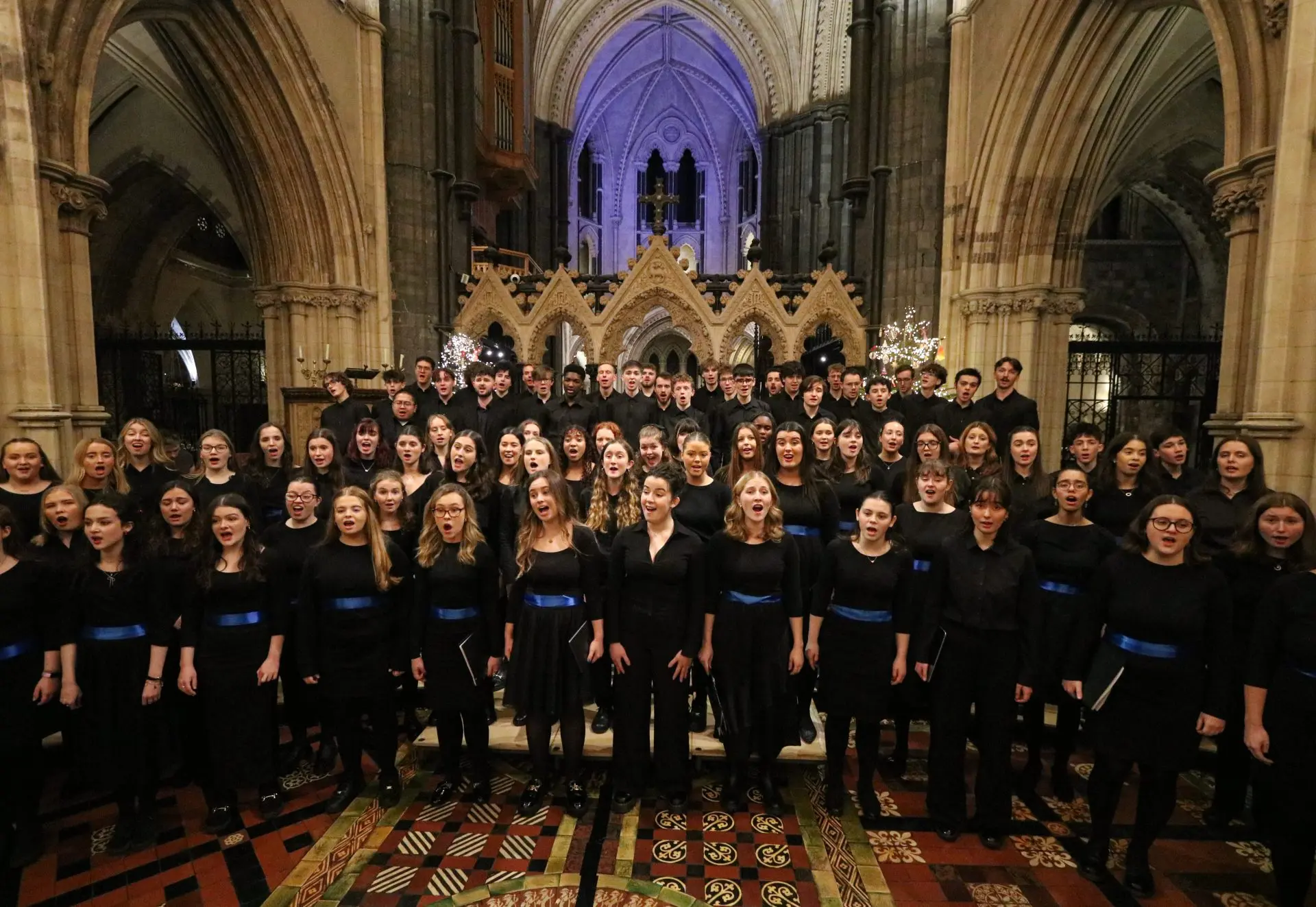 DYC Singers Performing Международен хоров фестивал в Корк